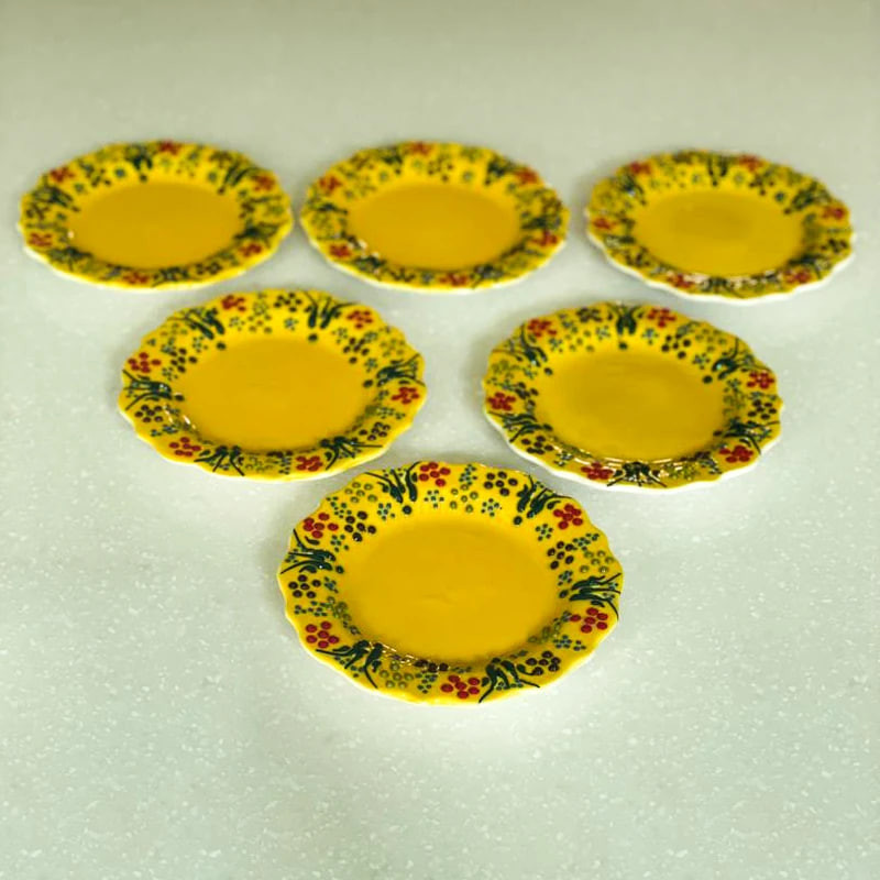 بشقاب میناکاری مدل نقش برجسته طرح لب کنگره ای کد 139 بسته 6 عددی