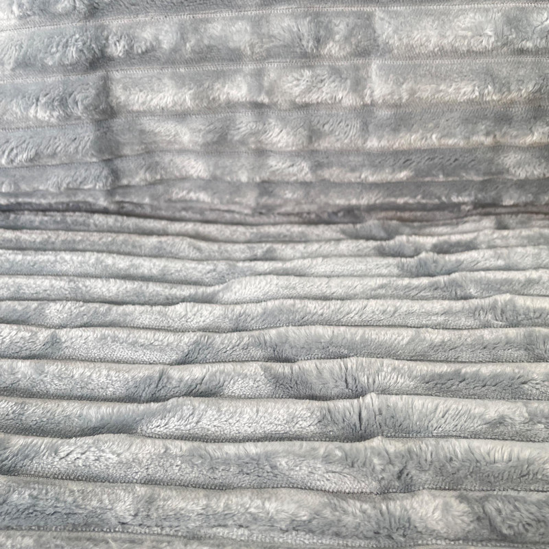 پتو مسافرتی 2 نفره شادیلون مدل کاترین پلیسه ای سایز 220x200 سانتی‌متر