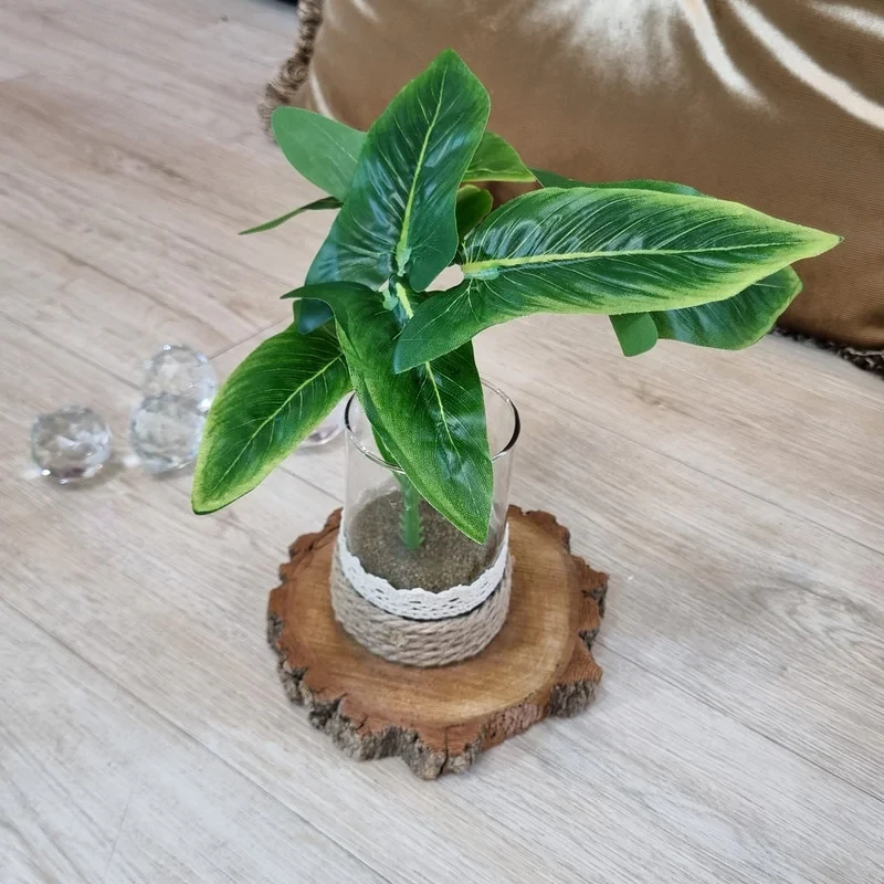 گل مصنوعی بوته برگ کالادیوم مینی با 7 برگ پلاستیکی، ابعاد 15x15x25 سانتی‌متر و وزن 20 گرم، اندازه هر برگ 10 سانتی‌متر