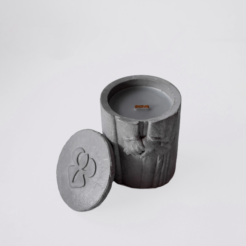 شمع استوانه ای معطر بلومون مدل پیمان با رایحه اسطوخودوس زمان اتمام 48 ساعت