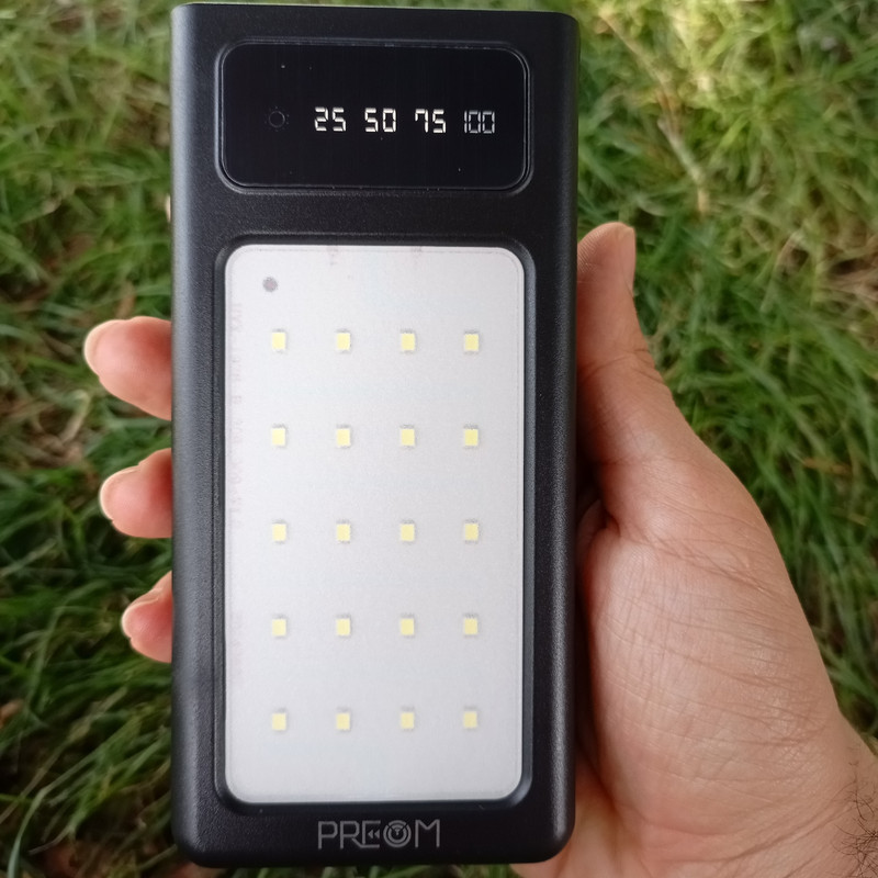 پاور بانک خورشیدی مدل ZHY-308DC ظرفیت 20000میلی‌آمپر ساعت