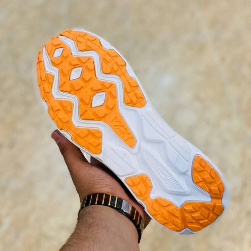 کفش پیاده روی مردانه هوکا مدل Challenger ATR 7 Gore-Tex