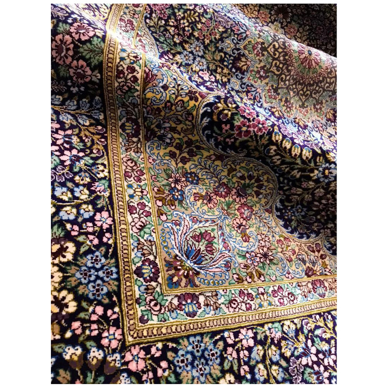 فرش دستباف یک و نیم متری طرح ترنجی کد YMM.22-10