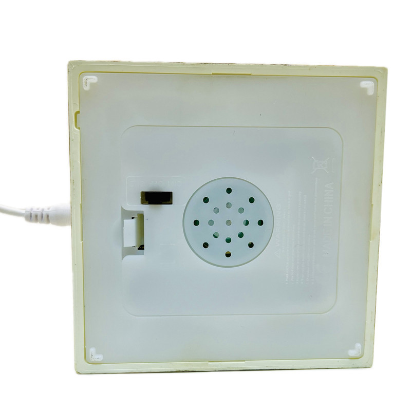 گوی موزیکال مدل پمپی مجسمه چرخشی طرح فانوس فرشته های کریسمس کد P4192