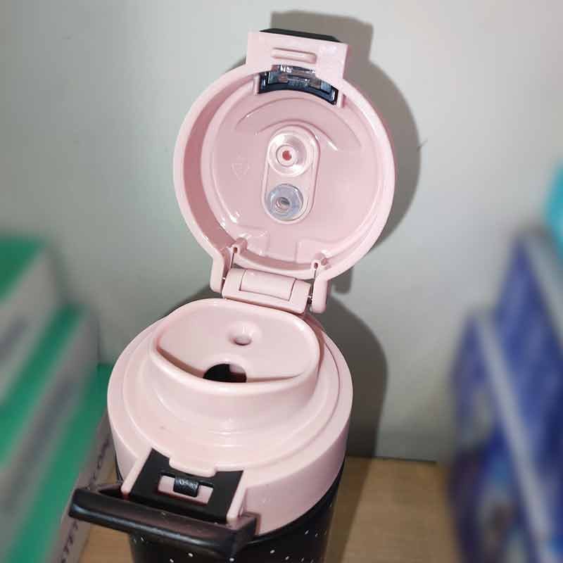 قمقمه کودک مدل فانتزی دو حالته کد 01 گنجایش 0.5 لیتر