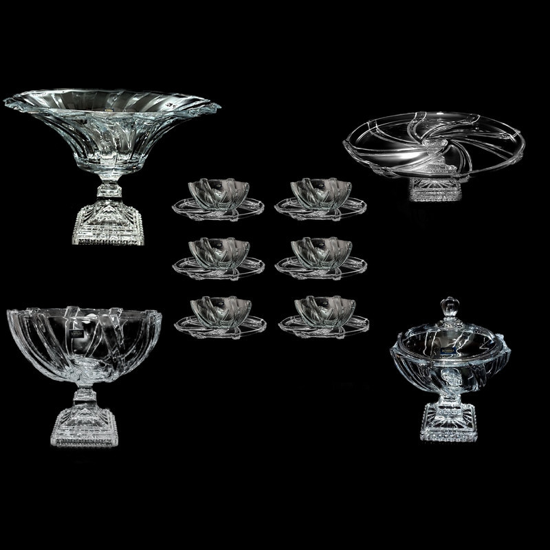 سرویس پذیرایی 16 پارچه کریستال بوهمیا مدل فلاور پیچ 3D کد 800 ساخت جمهوری چک مناسب شستشو در ماشین ظرفشویی شامل 6 پیاله آجیل‌خوری، 6 پیش‌دستی آجیل‌خوری، 1 کاسه آجیل‌خوری پایه‌دار