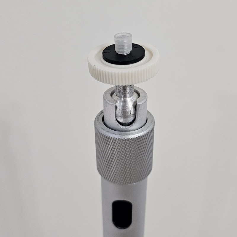 پایه دوربین مداربسته هایک مدل 60-120cm
