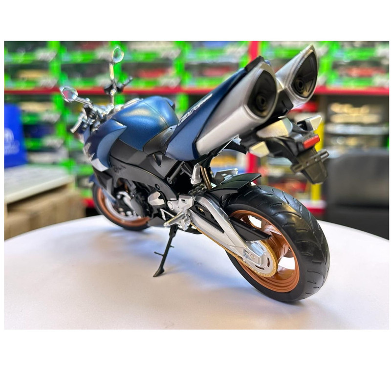 ماکت موتور سوزوکی مدل بیکینگ SUZUKI BKing