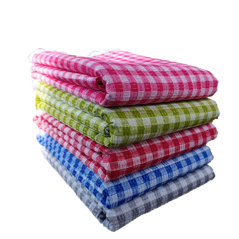رومیزی اسپی توره مدل چهارخانه کد ET - B سایز 150x150 سانتی‌متر