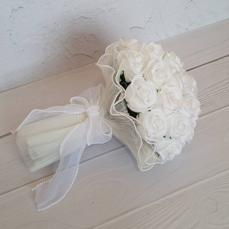 دسته گل مصنوعی طرح عروس مدل رز و پاپیون