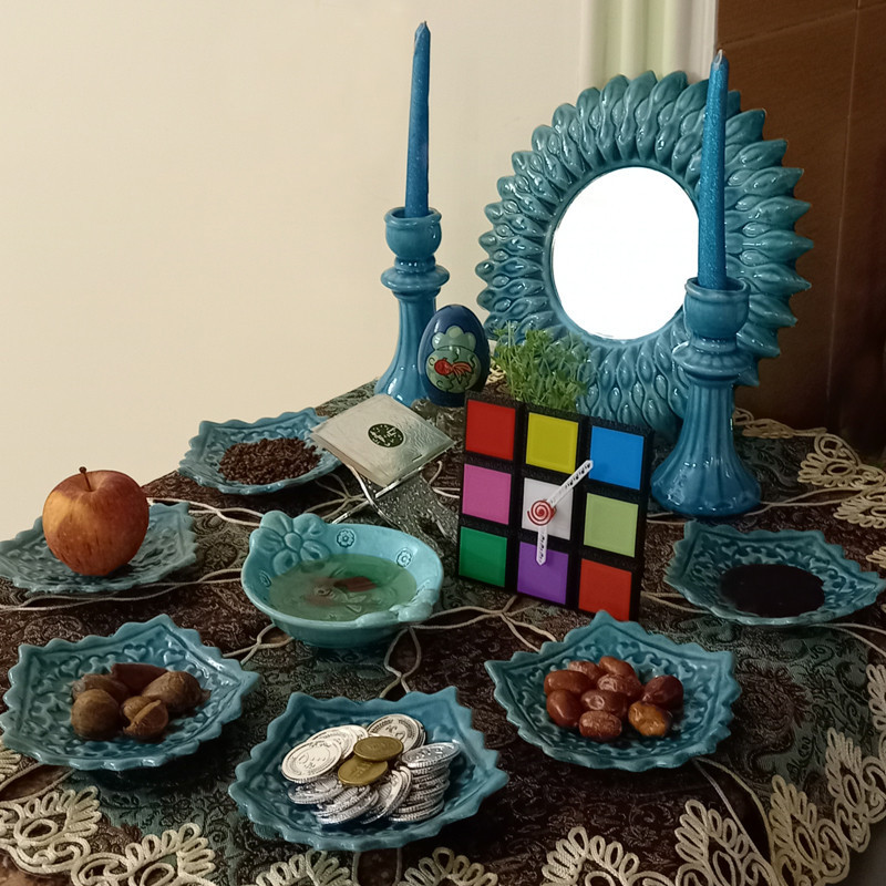 ساعت رومیزی عقربه‌ای مدل روبیک