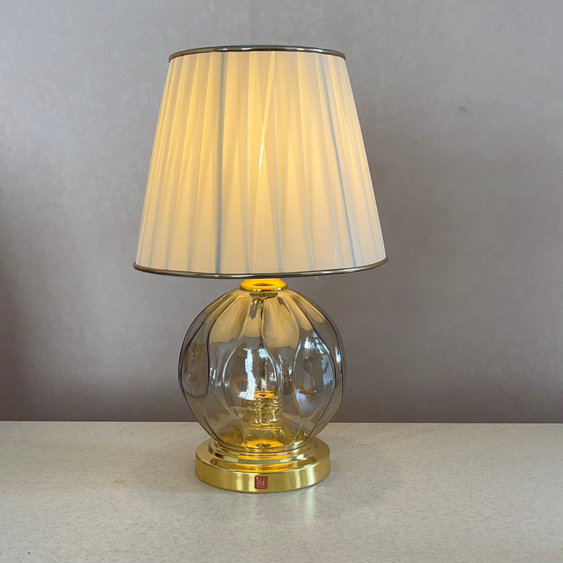 آباژور رومیزی نورهام مدل NHM -WORLD GLASS -28