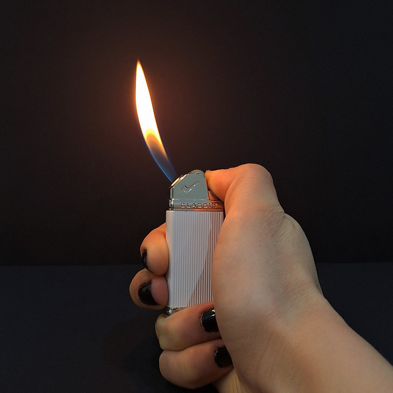 فندک مدل کلاسیک شیاردار کد 890