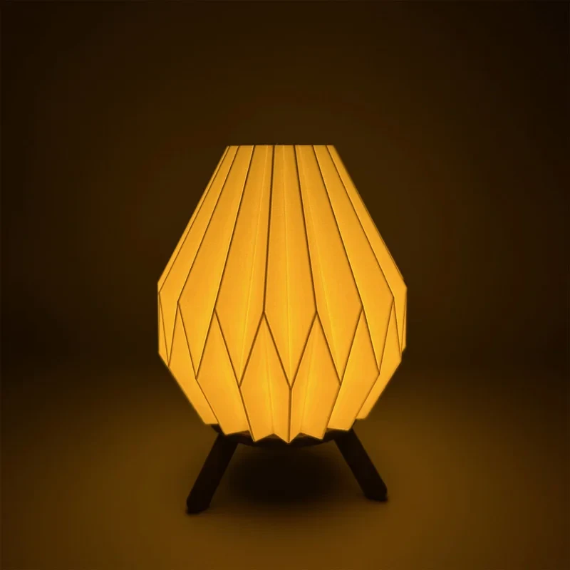 چراغ رومیزی مدل هندسی مدرن الماسی