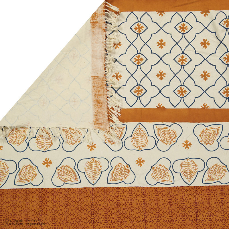 رومیزی بومی مدل 03 سایز 107x105 سانتی‌متر