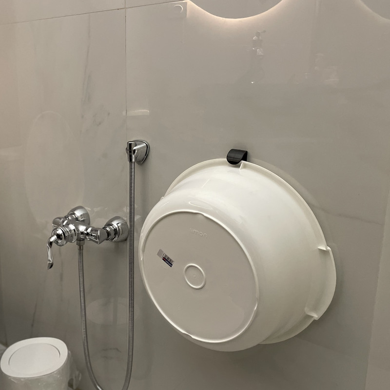 آویز تشت حمام دیواری مدل W مجموعه 4 عددی