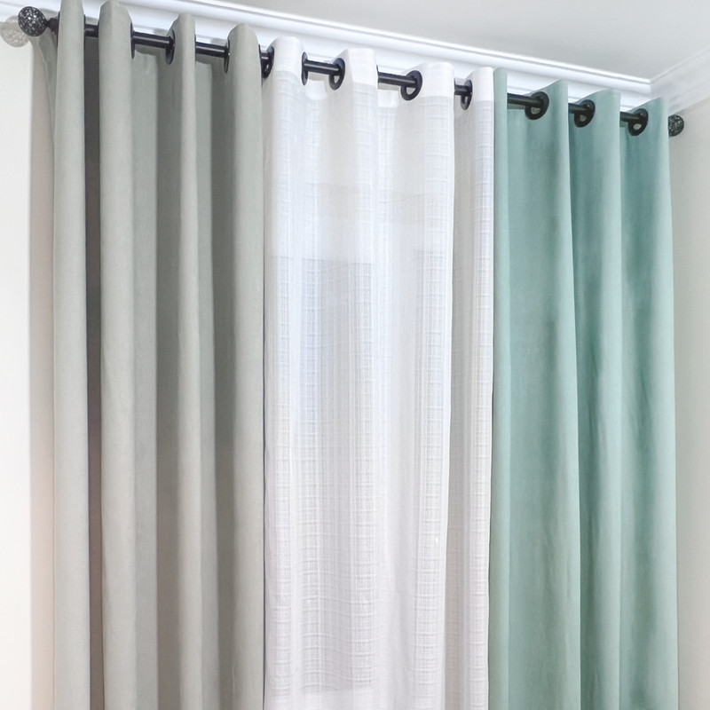 پرده مدل پانچ مخمل مات سایز 300x280 سانتیمتر