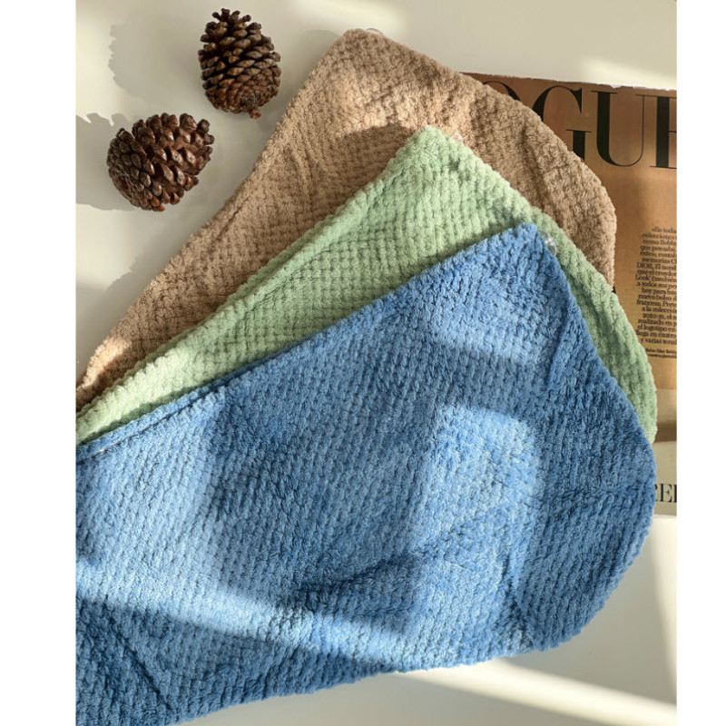 حوله کلاهی ویراگیتا مدل تدی سایز 60x35 سانتی متر