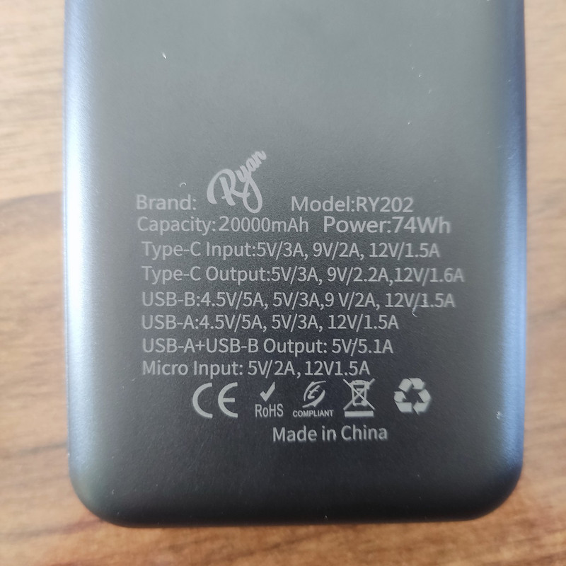 پاور بانک 22.5 وات ریان مدل RY202 ظرفیت 20000 میلی آمپر ساعت همراه کابل USB-C