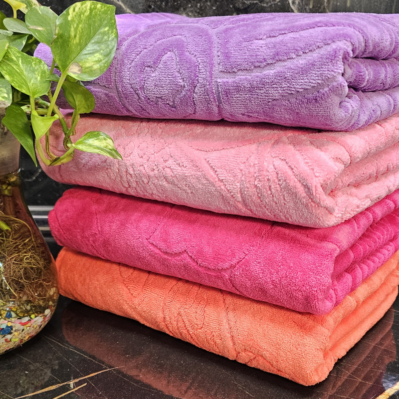 حوله حمام هنر طرح کاترین سایز 70*145 سانتی متر