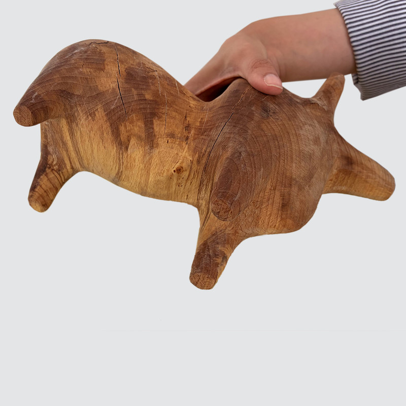مجسمه مدل گاو چوبی