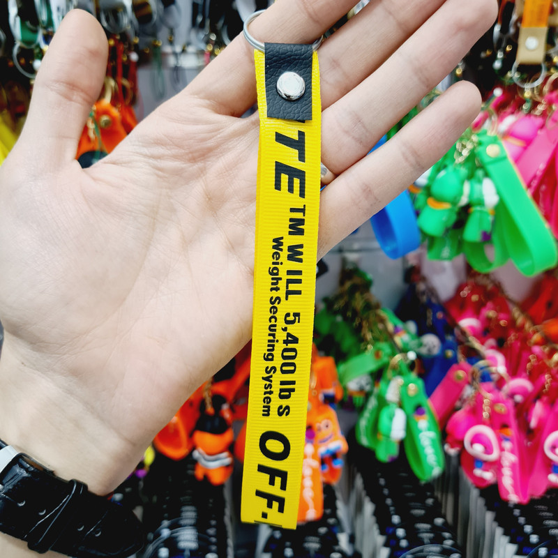 بند موبایل مدل آریانا طرح Off-White