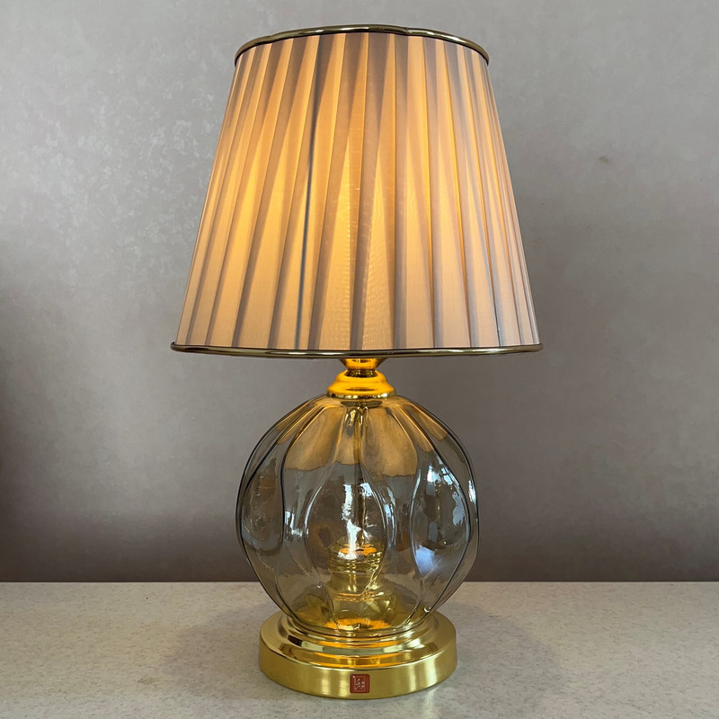 آباژور رومیزی نورهام مدل NHM -WORLD GLASS -28