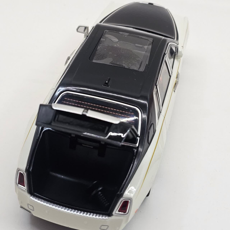 ماکت ماشین بازی ناب سل مدل رولزرویس سقف کهکشانی فلزی موزیکال کد  Rolls-Royce scale 1:18