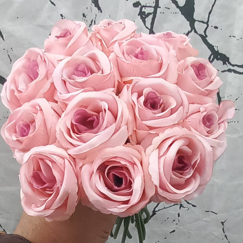 گل مصنوعی دسته رز توپی 14 شاخه پارچه‌ای قابل شستشو و جداشدنی