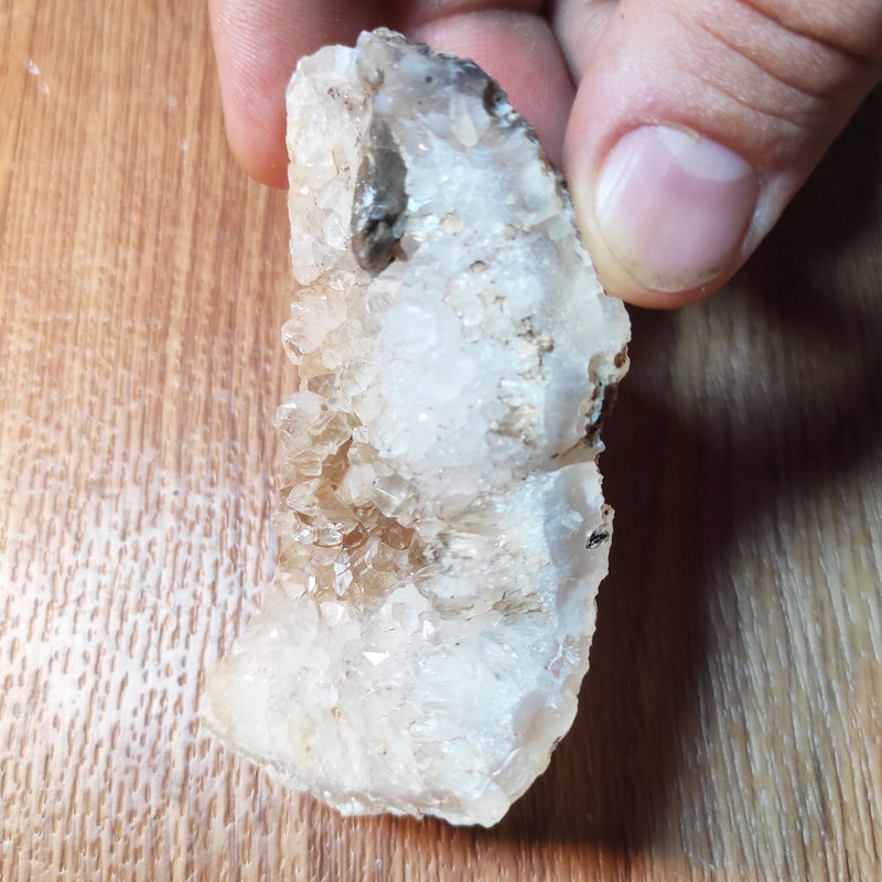 سنگ راف کوارتز مدل کریستالی K534