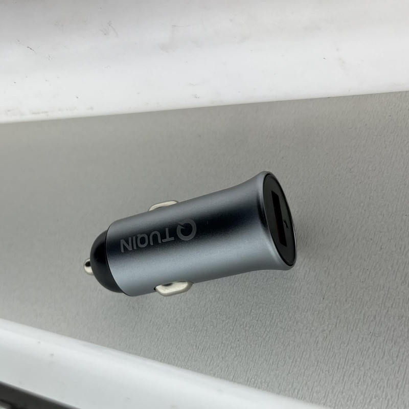 شارژر فندکی 24 وات تیوکین مدل QC02 به همراه کابل تبدیل USB-C