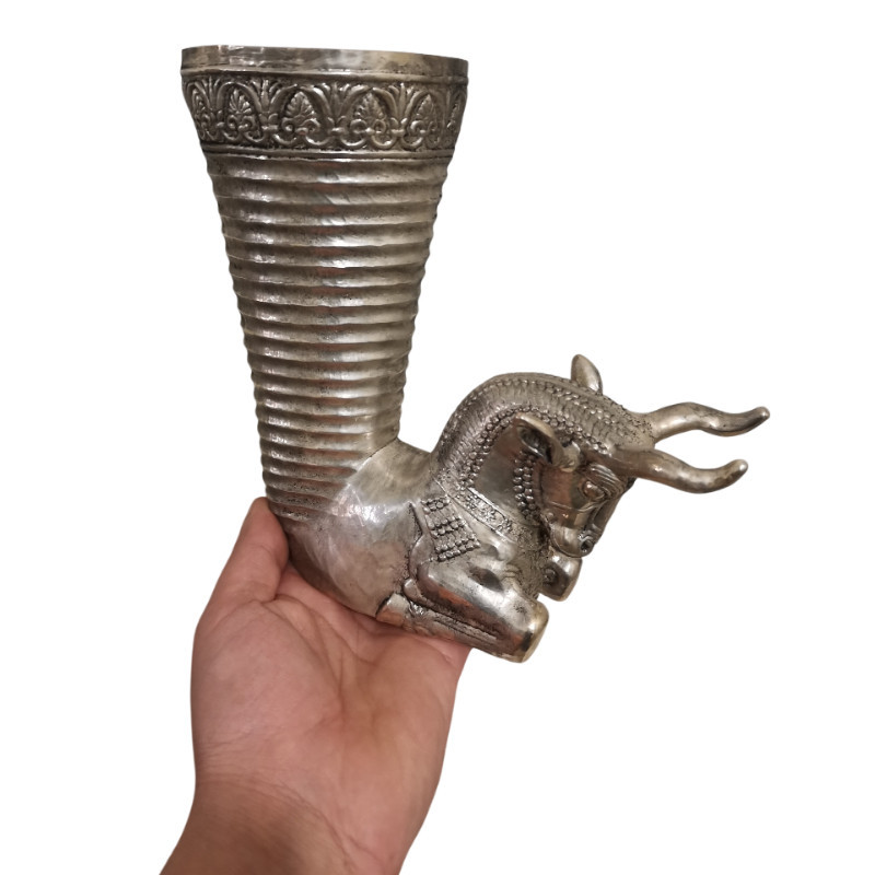 مجسمه مدل ریتون گاو هخامنشی