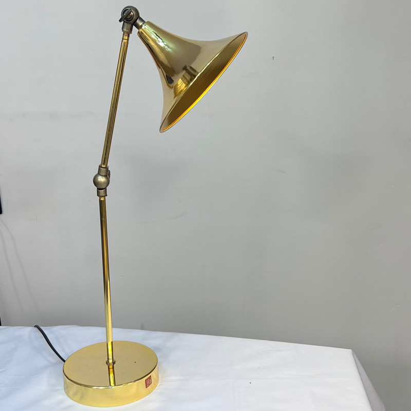 چراغ رومیزی نورهام مدل چراغ مطالعه NHM- READING LAMP