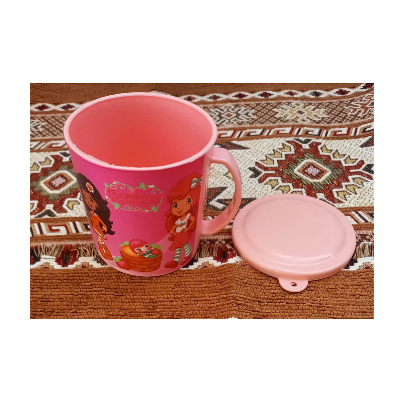 لیوان کودک طرح دختر توت فرنگی کد STRAW-GIRL-20