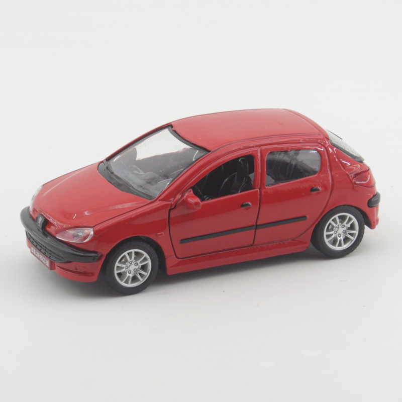 ماشین بازی مدل Peugeot 206