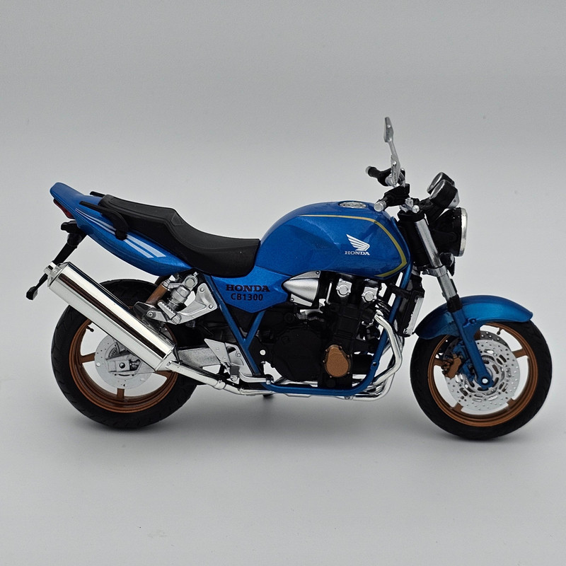 موتور بازی اتومکس مدل سی بی cb1300