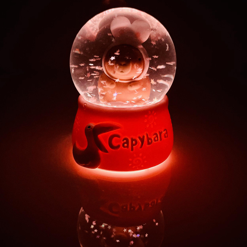 گوی چراغ‌دار مدل مینی Capybara طرح کوالا خرگوش عاشق کد D1623.15