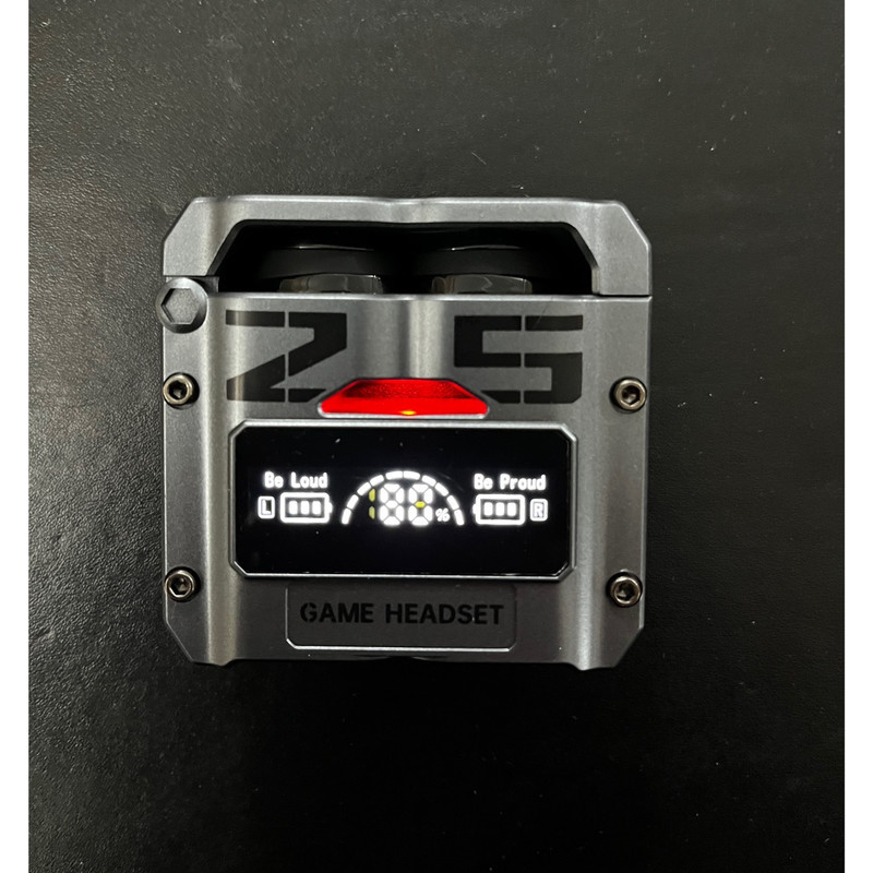 هدفون بلوتوثی دامیکس مدل M25 ENC بدون قابلیت نویز کنسلینگ، درگاه شارژ USB Type-C، دارای میکروفون داخلی، قابلیت استفاده به عنوان پاوربانک، دارای لامپ RGB، نمایشگر LED، دارای صفحه نمایش روی محفظه شارژ، مقاوم در برابر آب