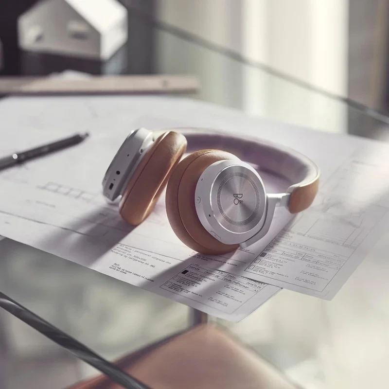 هدفون بلوتوثی بنگ اند آلفسن مدل Beoplay Hx Timber