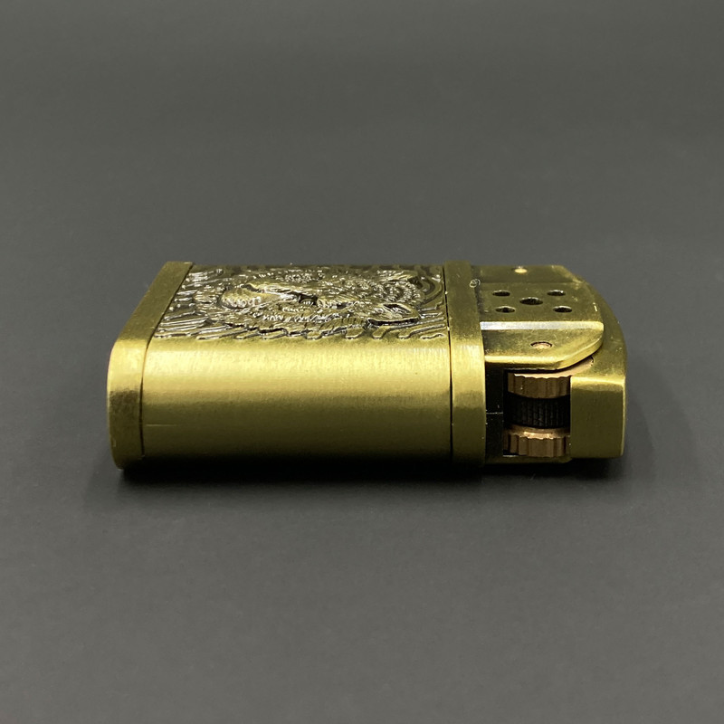 فندک مدل کلاسیک طرح شیر کد DKD-851