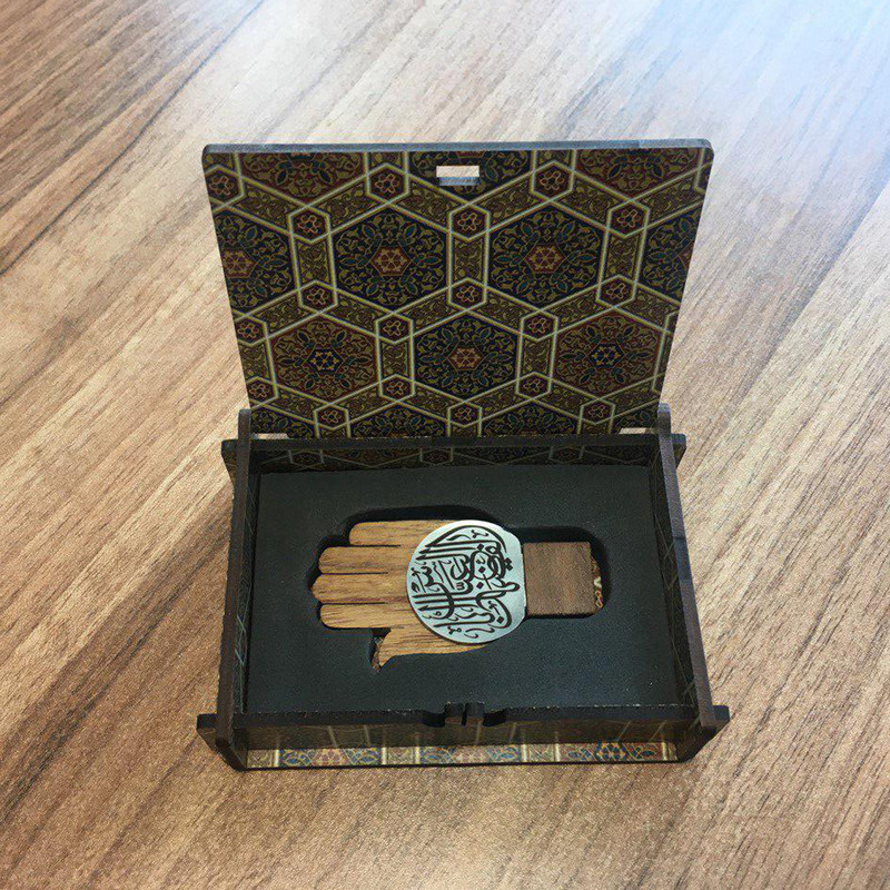 فلش مموری طرح دست مدل moh02 ظرفیت 32 گیگابایت