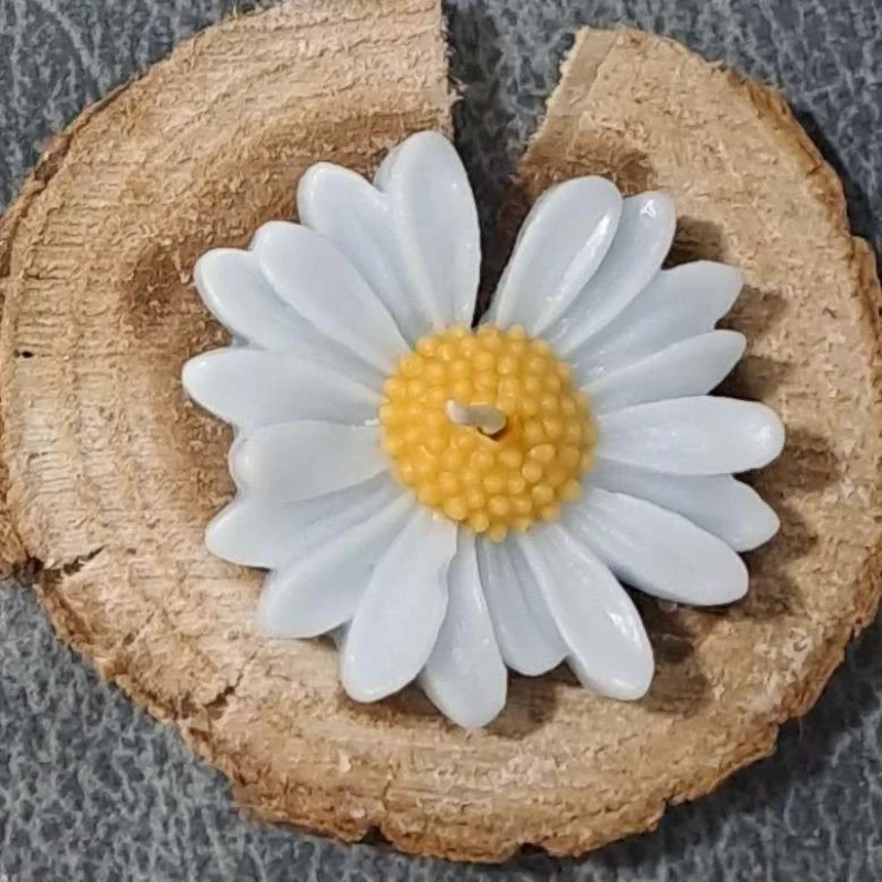 شمع دست ساز مدل مارگاریت بسته 6 عددی