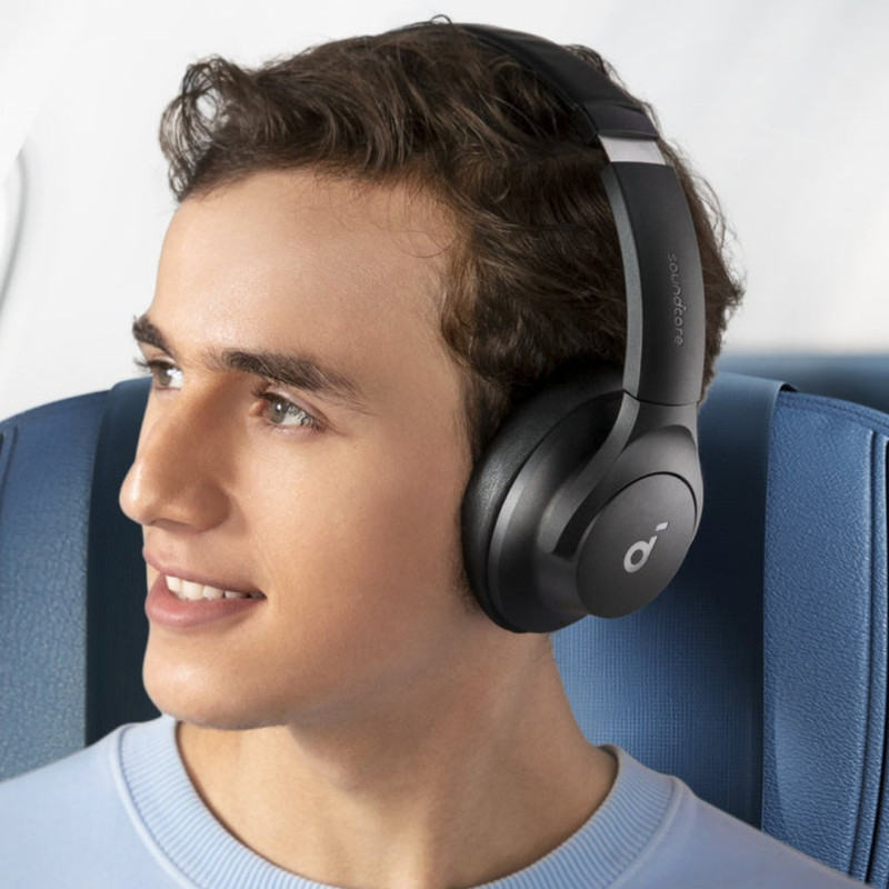 هدفون بلوتوثی انکر مدل Soundcore Q20i با نویز کنسلینگ فعال (ANC)، درگاه شارژ USB Type-C، دارای 2 میکروفون داخلی و 2 میکروفون خارجی، پشتیبانی از صدای Hi-Res از طریق کابل AUX