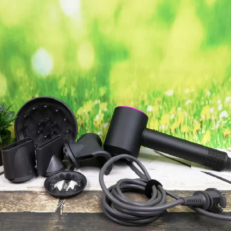 سشوار حرفه‌ای 1600 وات super hair dryer، موتور AC، وزن 160 گرم، المنت سرامیک تورمالین، دارای سری دیسپانسر، متمرکز‌کننده با ویژگی صاف‌کنندگی، با قابلیت عملکرد توربو