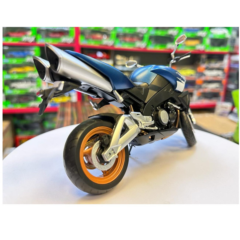 ماکت موتور سوزوکی مدل بیکینگ SUZUKI BKing
