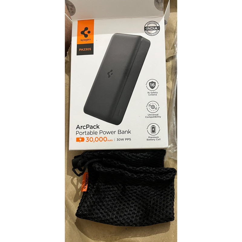 پاوربانک 30 وات اسپیگن مدل PA2305 ظرفیت 30000 میلی‌آمپرساعت به همراه کابل USB-C