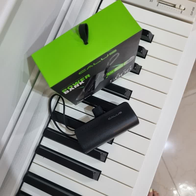 پاوربانک کالوس مدل PX50 mini ظرفیت 5000 میلی آمپر ساعت