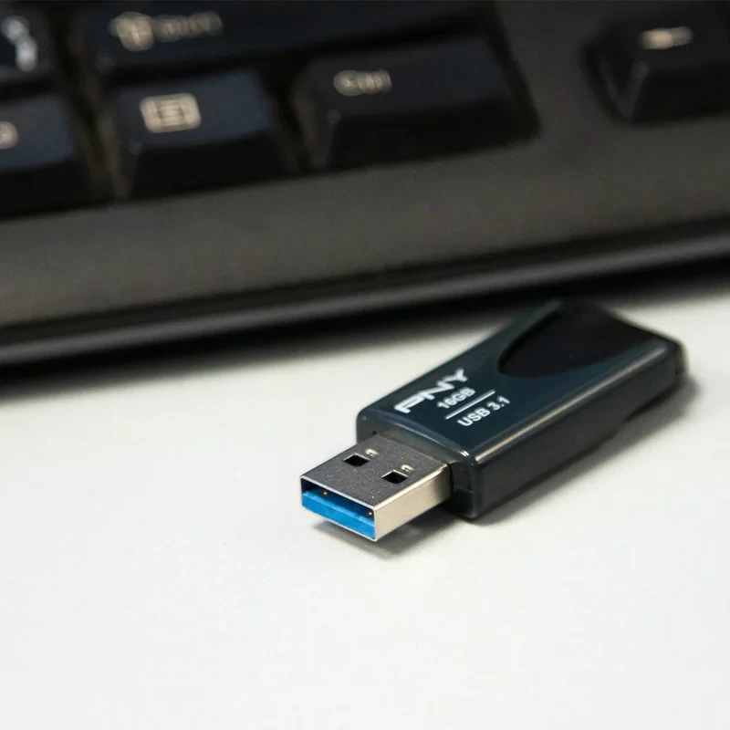 فلش مموری پی ان وای مدل ATTACHE 4 ظرفیت 16 گیگابایت با رابط USB 3.1