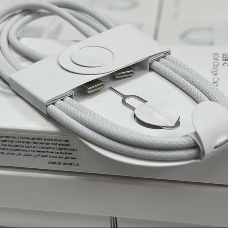 کابل USB-C مدل iPhone 16 طول 1 متر