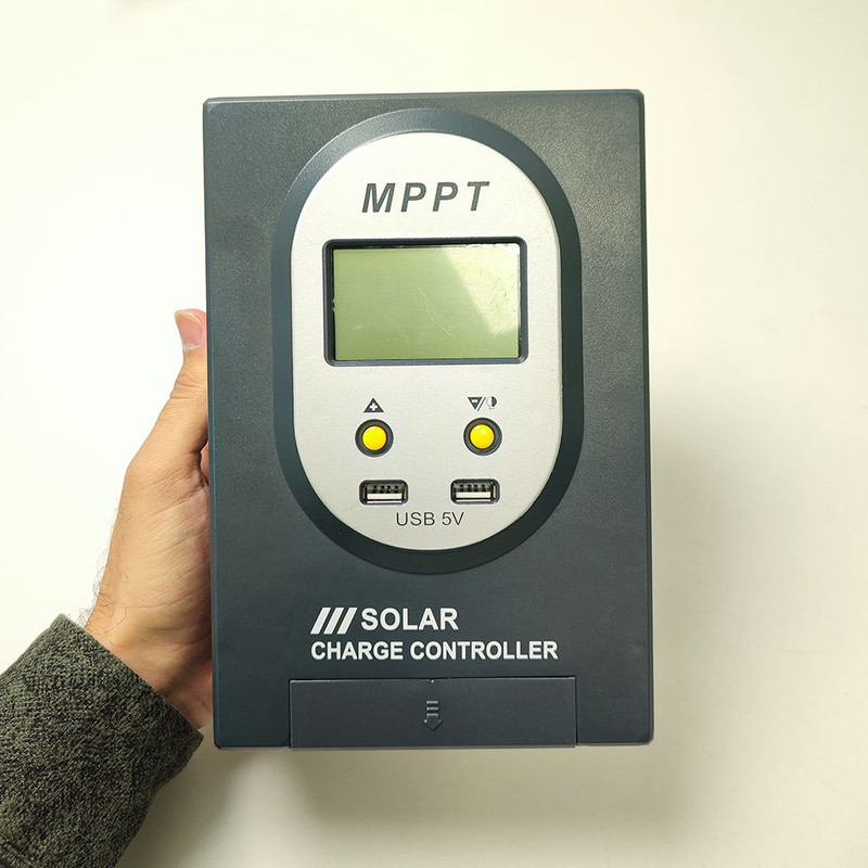 کنترل کننده شارژ خورشیدی مدل دیجیتال 40A کد SKA_MPPT